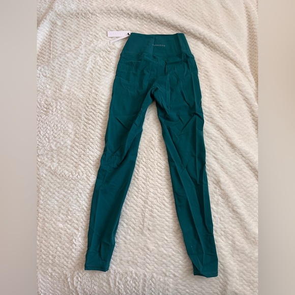 Paragon Leggings - Picture 3 of 6